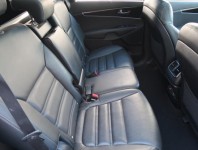 Kia Sorento  2.2 CRDi 