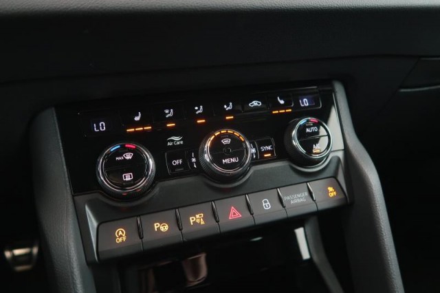 Škoda Karoq  1.5 TSI 