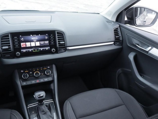 Škoda Karoq  1.5 TSI Fresh