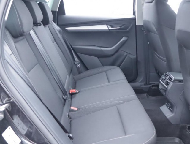 Škoda Karoq  1.5 TSI Fresh