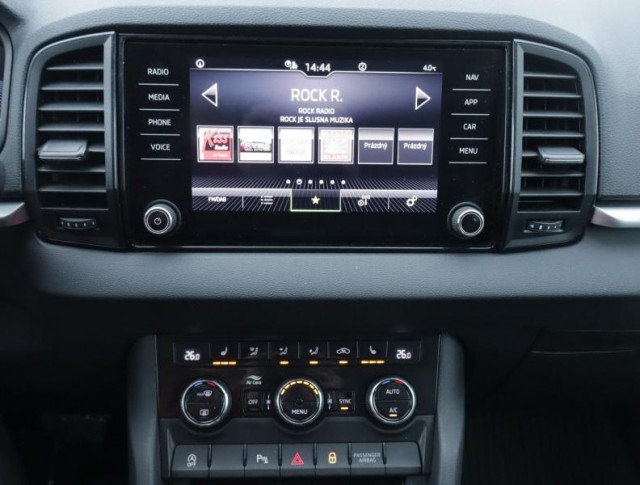 Škoda Karoq  1.5 TSI Fresh