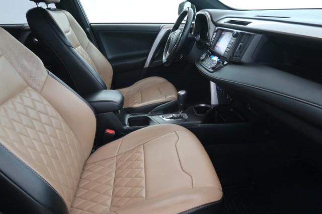 Toyota RAV 4  2.5 Hybrid 