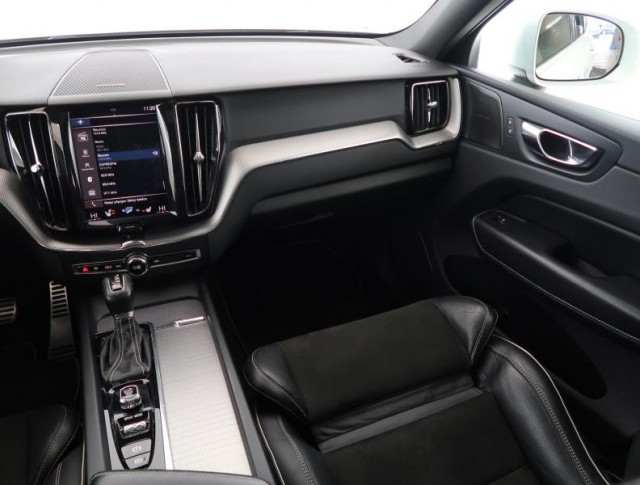 Volvo XC60  D5 AWD R-Design