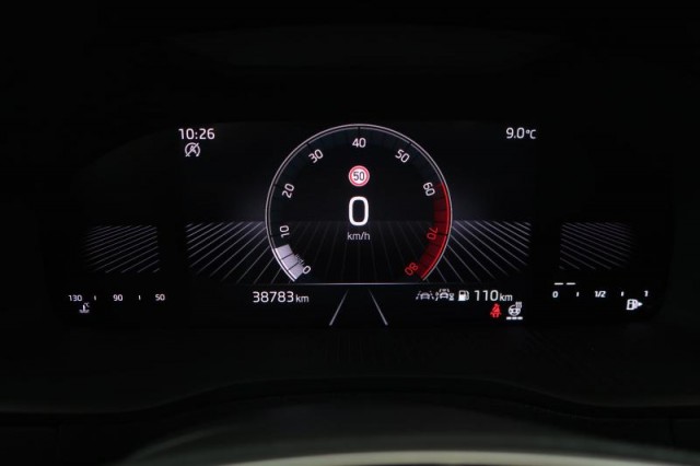 Škoda Karoq  1.5 TSI Fresh