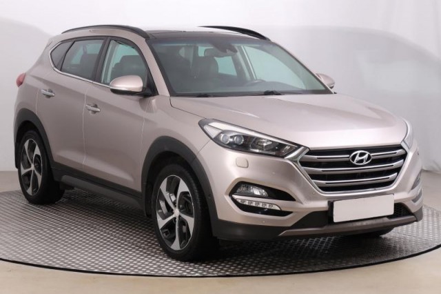 Hyundai Tucson  2.0 CRDi 
