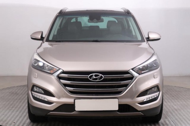 Hyundai Tucson  2.0 CRDi 