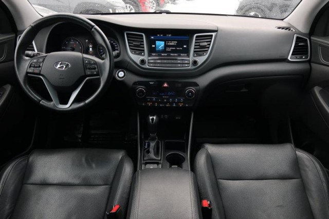 Hyundai Tucson  2.0 CRDi 