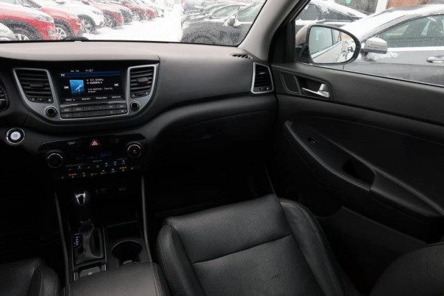 Hyundai Tucson  2.0 CRDi 