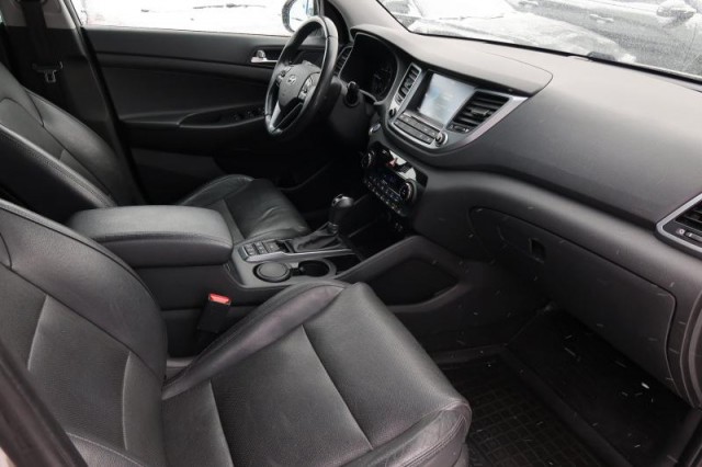 Hyundai Tucson  2.0 CRDi 