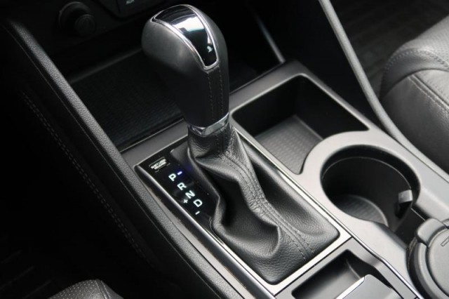 Hyundai Tucson  2.0 CRDi 