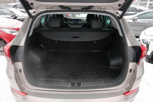 Hyundai Tucson  2.0 CRDi 