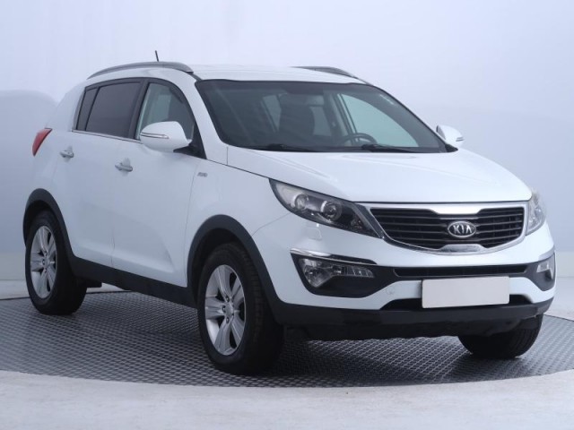 Kia Sportage  2.0 CVVT Cool