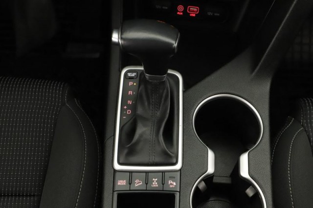 Kia Sportage  2.0 CRDi Comfort Plus