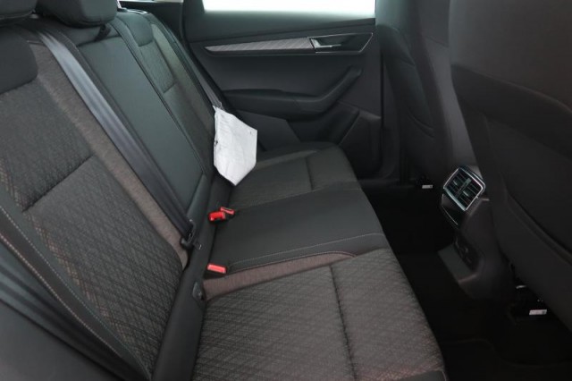 Škoda Karoq  1.5 TSI Style