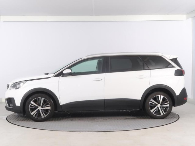 Peugeot 5008  1.5 BlueHDi 