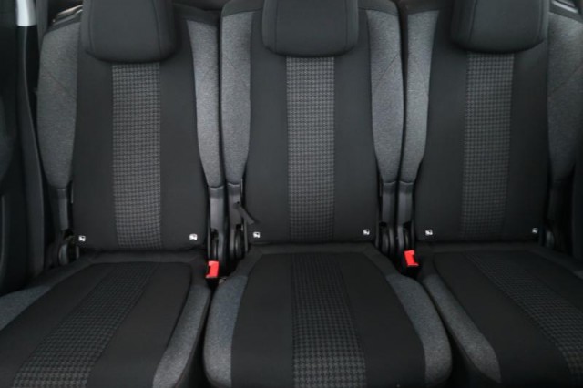 Peugeot 5008  1.5 BlueHDi 