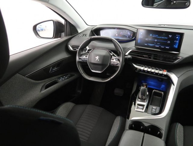 Peugeot 5008  1.5 BlueHDi 