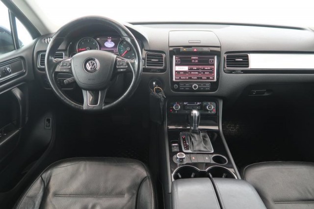 Volkswagen Touareg  3.0 TDI 