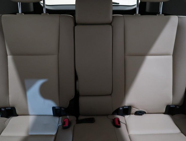 Toyota RAV 4  2.2 D-4D Style