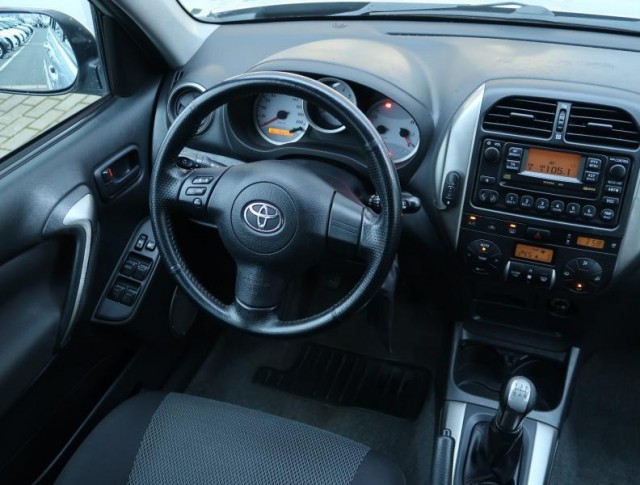 Toyota RAV 4  2.0 D-4D 