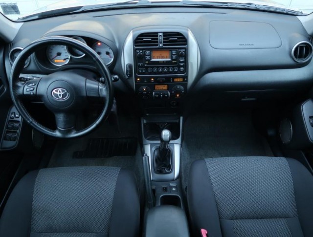 Toyota RAV 4  2.0 D-4D 