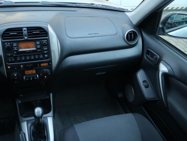 Toyota RAV 4  2.0 D-4D 