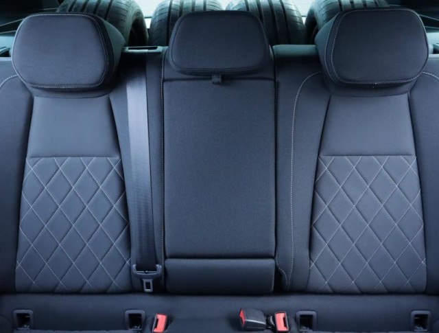 Škoda Karoq  2.0 TSI Sportline