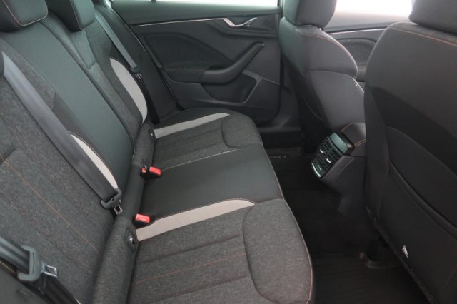 Škoda Kamiq  1.0 TSI Style