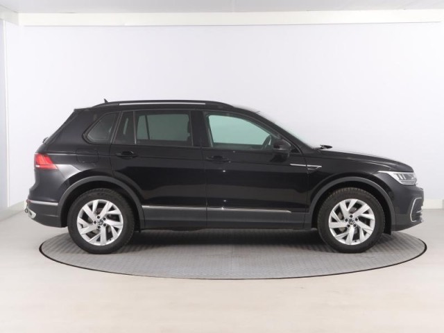Volkswagen Tiguan  2.0 TDI 