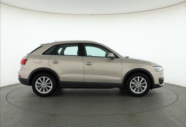 Audi Q3  2.0 TDI 