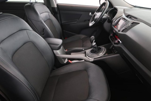 Kia Sportage  2.0 GDI 