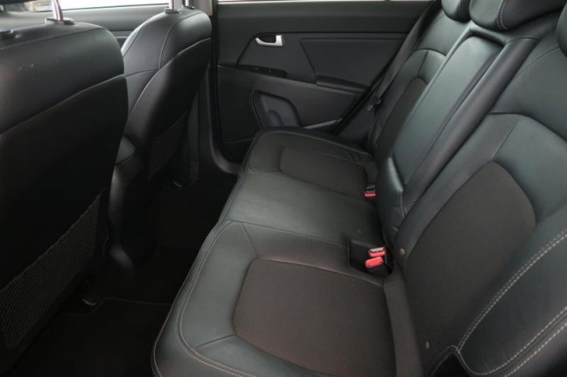 Kia Sportage  2.0 GDI 