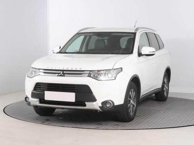 Mitsubishi Outlander  2.2 DI-D 