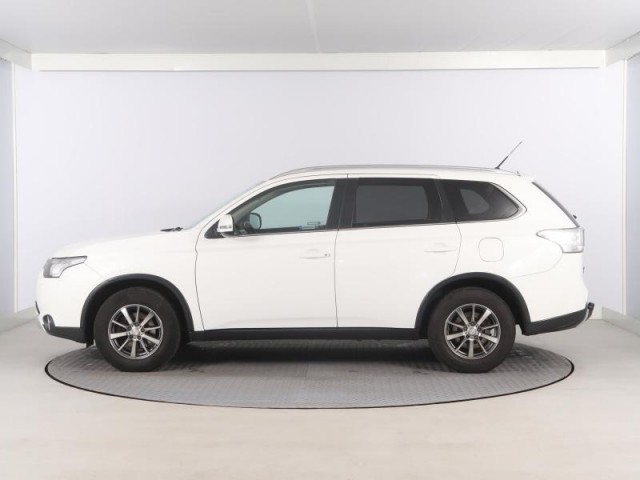 Mitsubishi Outlander  2.2 DI-D 