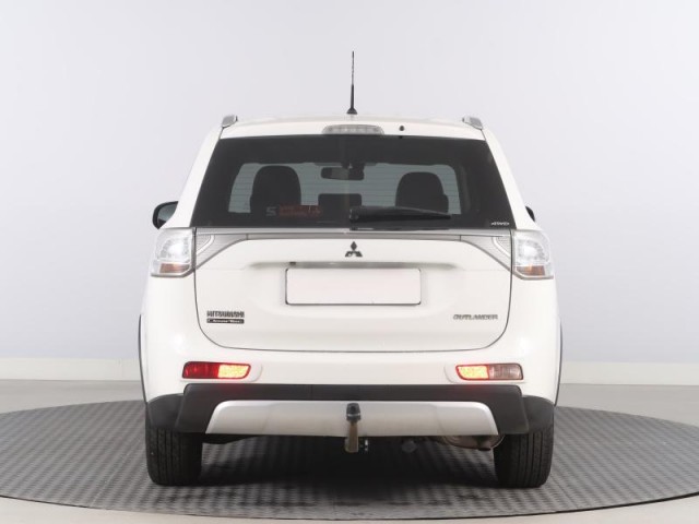 Mitsubishi Outlander  2.2 DI-D 