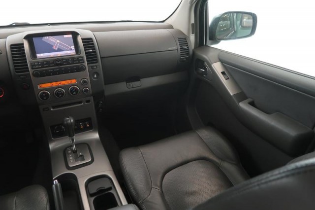 Nissan Pathfinder  2.5 dCi 