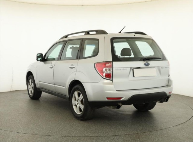 Subaru Forester  2.0 X 