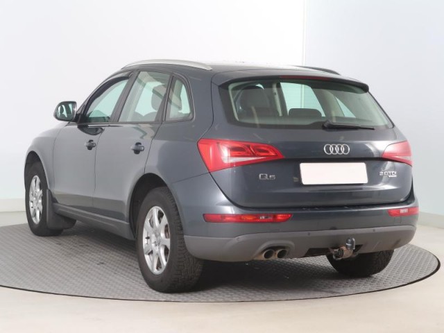 Audi Q5  2.0 TDI 