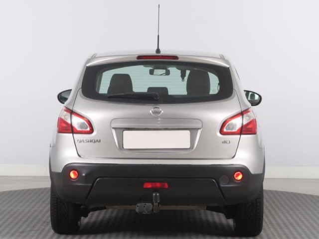 Nissan Qashqai  2.0 dCi 