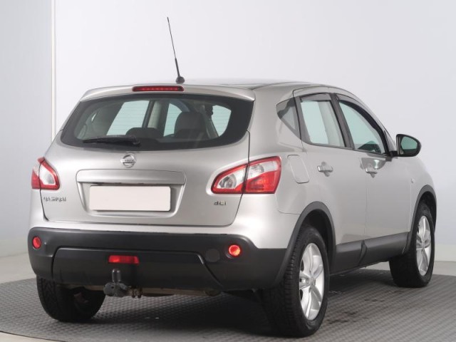 Nissan Qashqai  2.0 dCi 