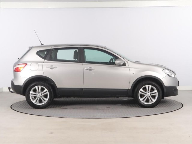Nissan Qashqai  2.0 dCi 