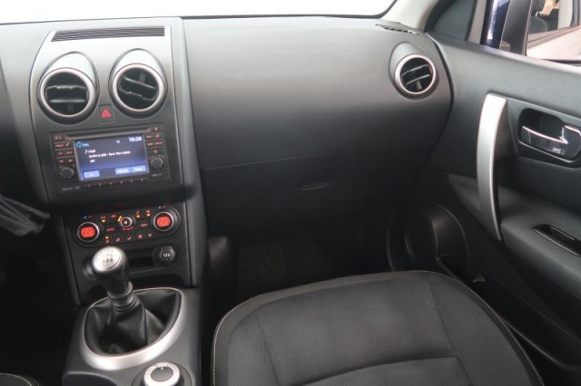 Nissan Qashqai  2.0 dCi 