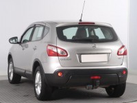 Nissan Qashqai  2.0 dCi 