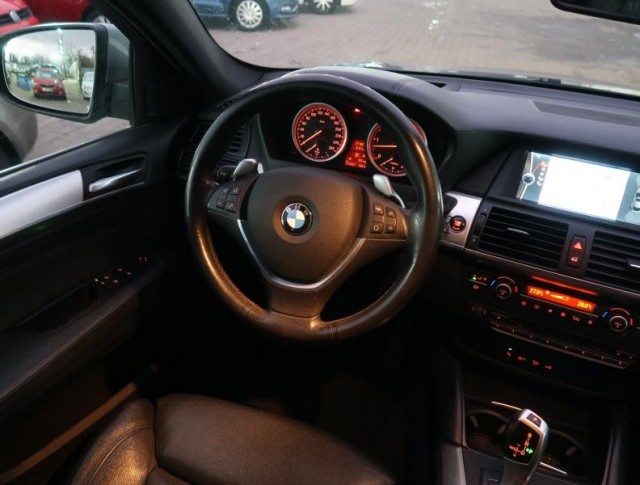 BMW X6  xDrive40d 
