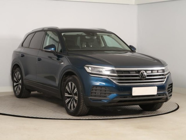 Volkswagen Touareg  3.0 TDI 