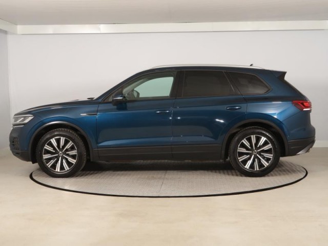 Volkswagen Touareg  3.0 TDI 