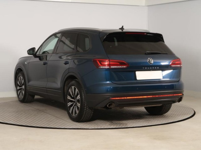 Volkswagen Touareg  3.0 TDI 
