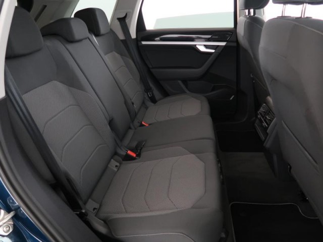 Volkswagen Touareg  3.0 TDI 