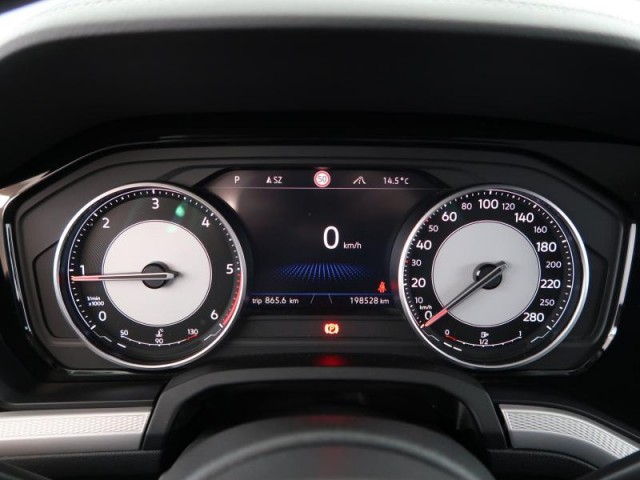 Volkswagen Touareg  3.0 TDI 