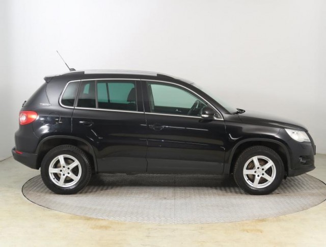 Volkswagen Tiguan  2.0 TDI 